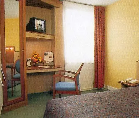 Ibis Styles 3* 퐁트네수부아